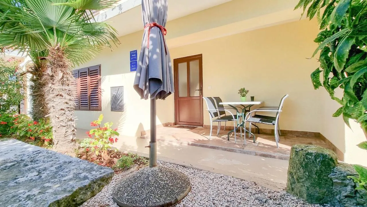 Fiore Three Novigrad  Apartment