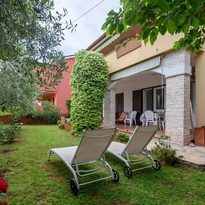 Mirella Novigrad (Istria)